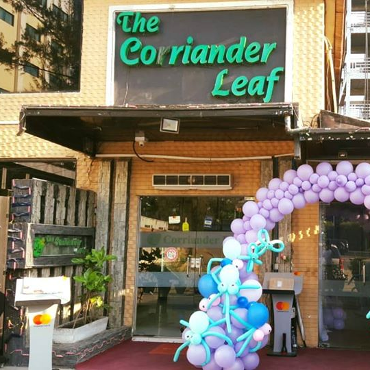 Corriander Leaf: Indian Family Dining