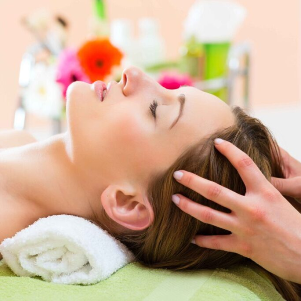 Female to Male Body Massage in Gurgaon At Mantra Body Spa