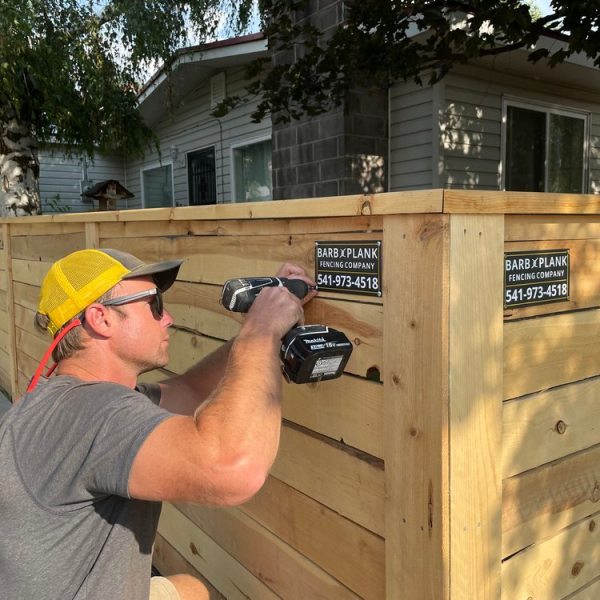 Fencing contractor Klamath Falls