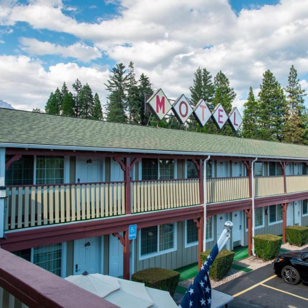 Swiss Holiday Lodge Mount Shasta