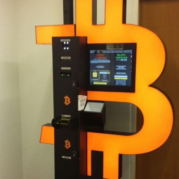 Bitomat - Bitcoin ATM - Shitcoins.club