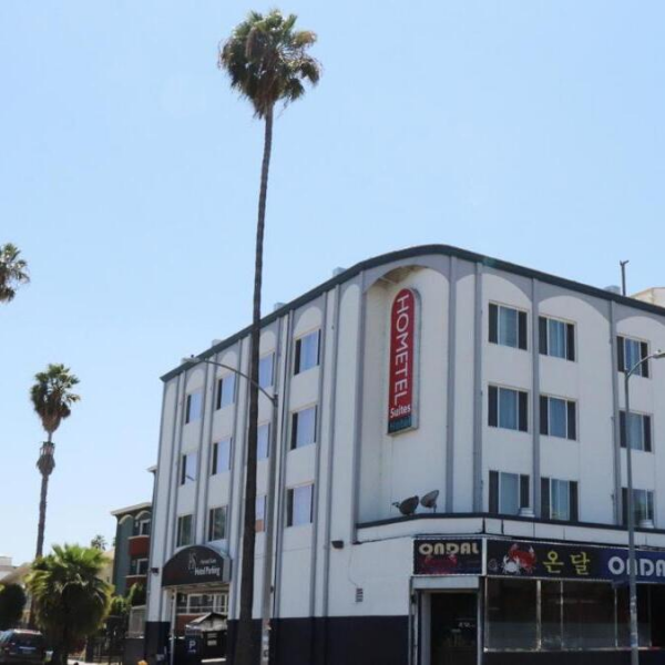 Hometel Suites