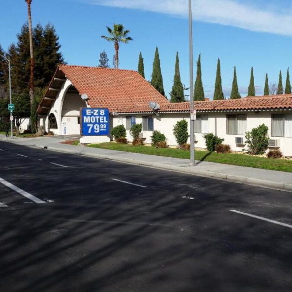 EZ 8 Motel San Jose I