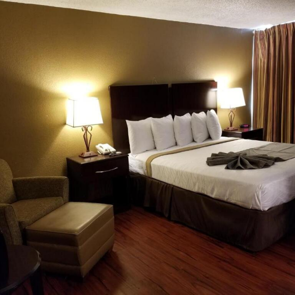 Jack London Inn