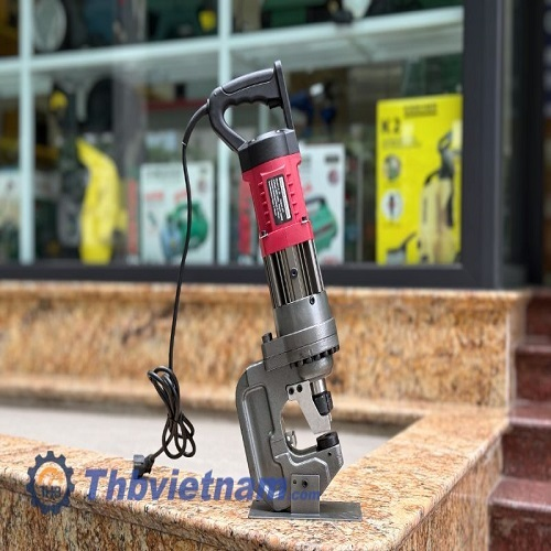 Máy đột lỗ thủy lực THB