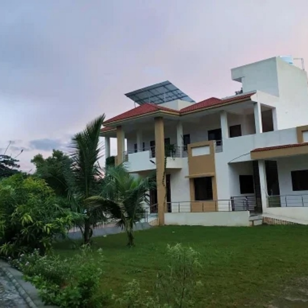 Aayush Ayurveda Center