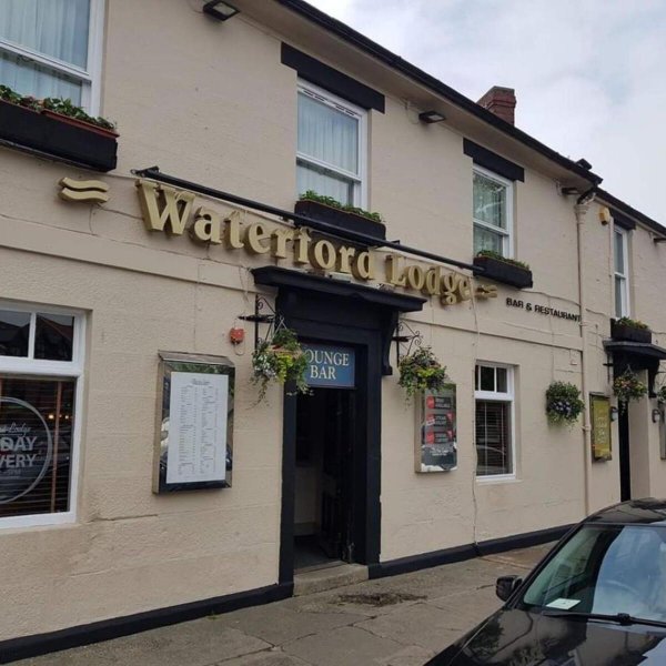 Waterford Lodge Hotel