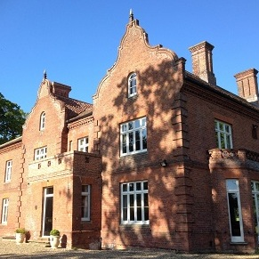 Bessingham Manor