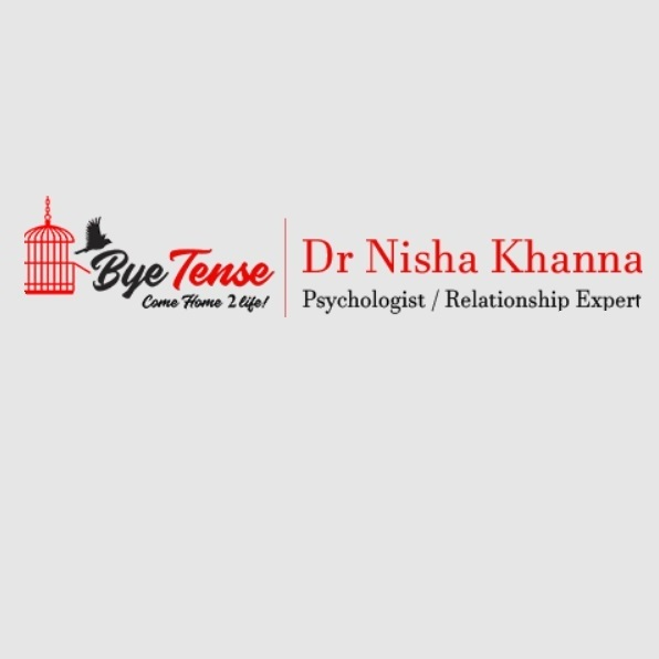 Dr Nisha Khanna