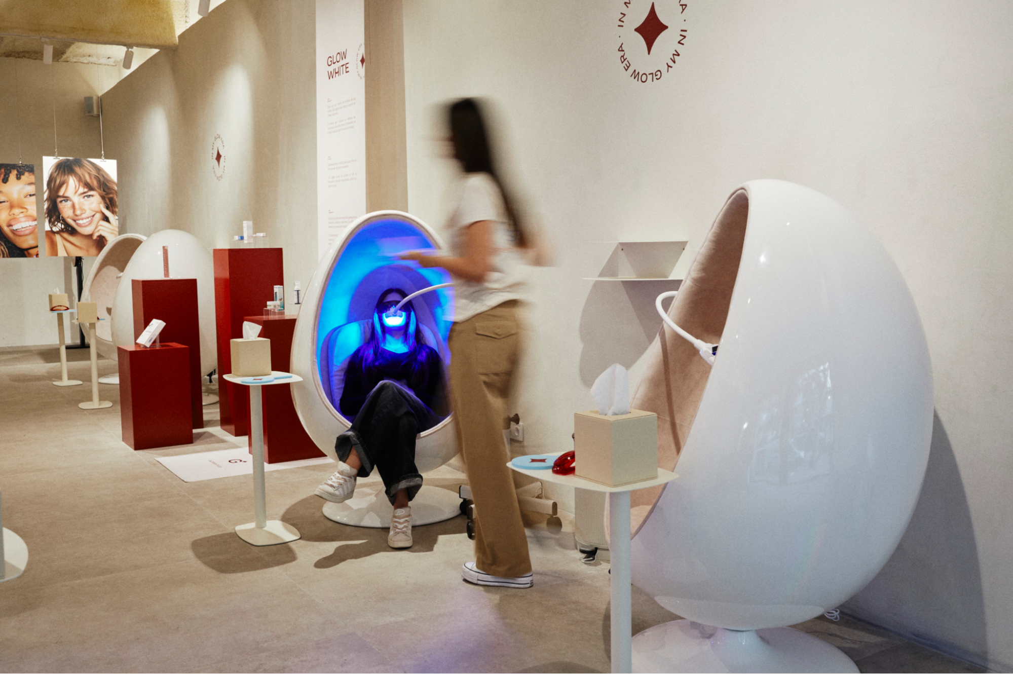 Glow White studio on Calle Aribau, Barcelona