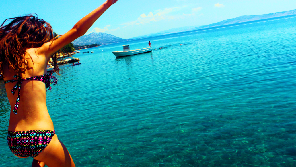 Coinvierte en SANGRIA REPUBLIC junto a 